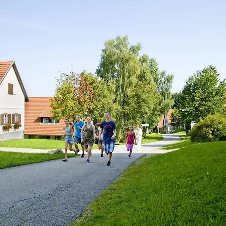 Feriendorf Herrensee فندق مبيت وإفطار ليتشاو