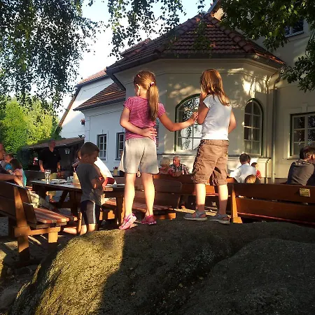 فندق مبيت وإفطار Feriendorf Herrensee ليتشاو